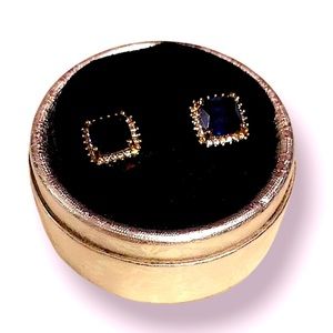 Adorable earring!